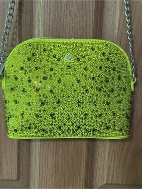STEVE MADDEN DOME STYLE CROSSBODY W/ CRYSTALS